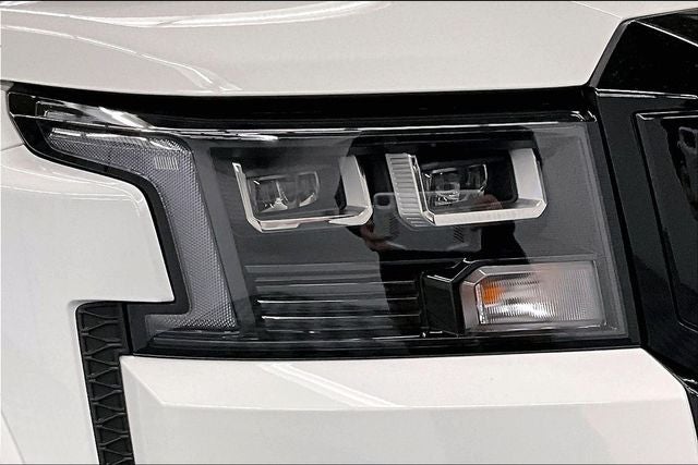 2026 Nissan Frontier SV 4WD - Dark Armor and Convenience Packages