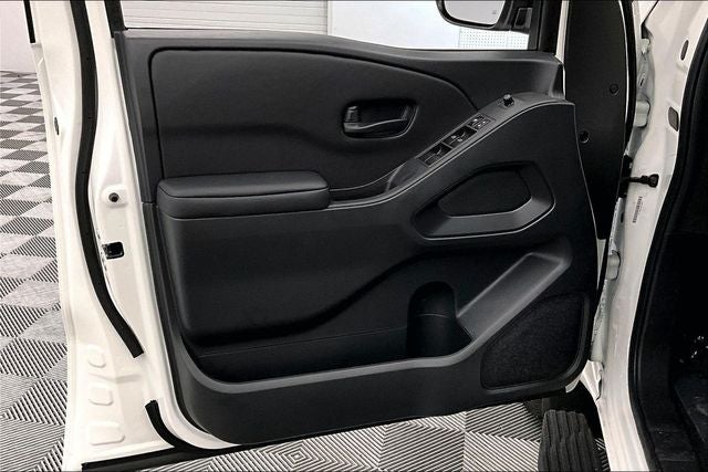 2026 Nissan Frontier SV 4WD - Dark Armor and Convenience Packages