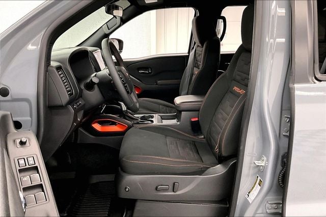 2024 Nissan Frontier PRO-4X 4x4 - Adaptive Cruise - Blind Spot Detection