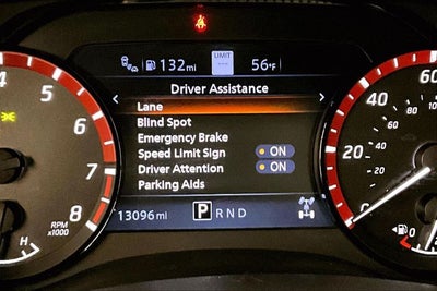 2024 Nissan Frontier PRO-4X 4x4 - Adaptive Cruise - Blind Spot Detection