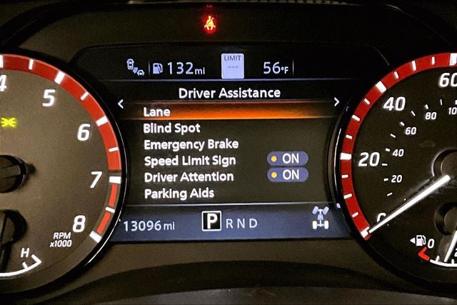 2024 Nissan Frontier PRO-4X 4x4 - Adaptive Cruise - Blind Spot Detection