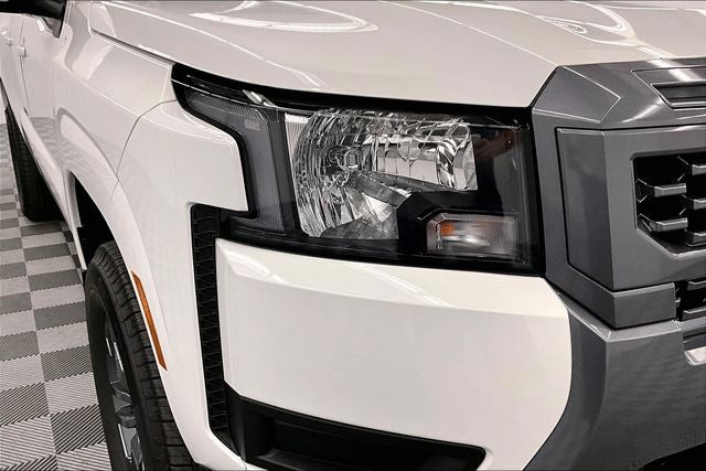 2025 Nissan Frontier SV 4WD