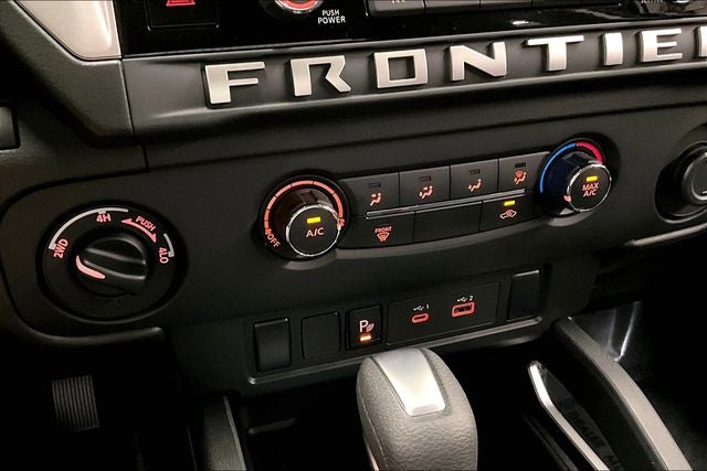 2025 Nissan Frontier SV 4WD