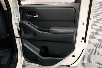 2025 Nissan Frontier SV 4WD