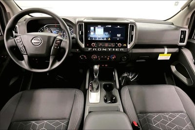 2025 Nissan Frontier SV 4WD