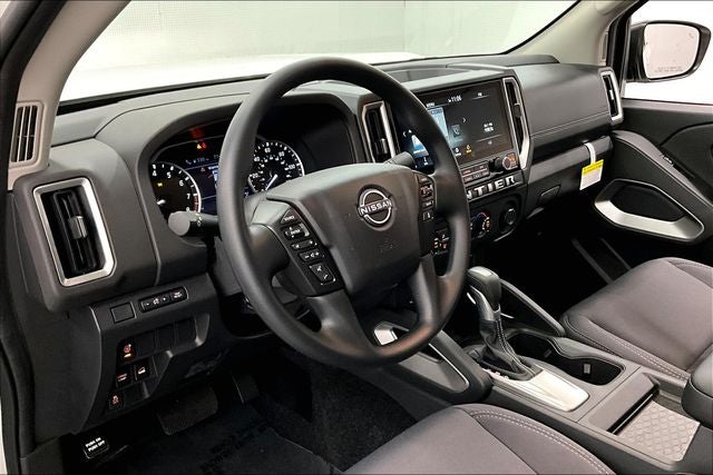 2025 Nissan Frontier SV 4WD