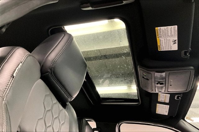 2022 Nissan Frontier PRO-4X 4x4-Sunroof-Adaptive Cruise-Htd Leather