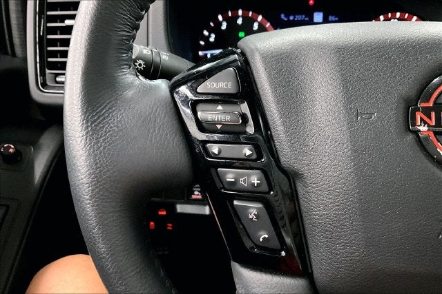 2022 Nissan Frontier PRO-4X 4x4-Sunroof-Adaptive Cruise-Htd Leather