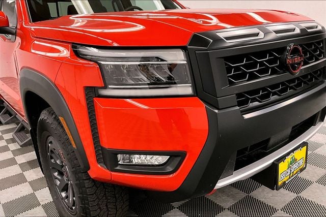 2025 Nissan Frontier PRO-4X 4x4-Sunroof-Adaptive Cruise-Htd Seats