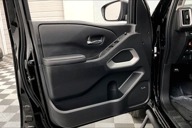 2025 Nissan Frontier SV 4X4-Adaptive Cruise-Htd Seats-Remote Start
