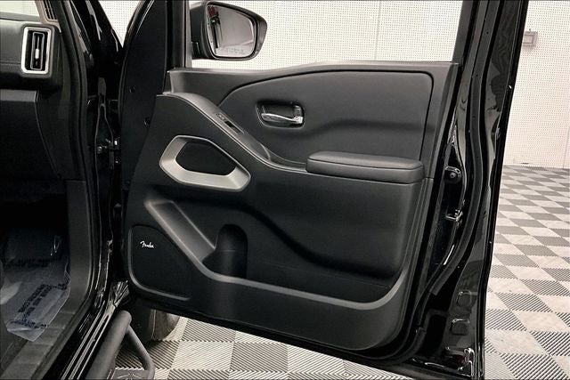 2025 Nissan Frontier SV 4X4-Adaptive Cruise-Htd Seats-Remote Start