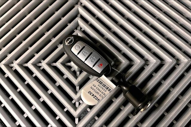 2025 Nissan Frontier PRO-4X 4WD