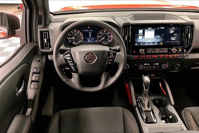 2025 Nissan Frontier PRO-4X 4WD
