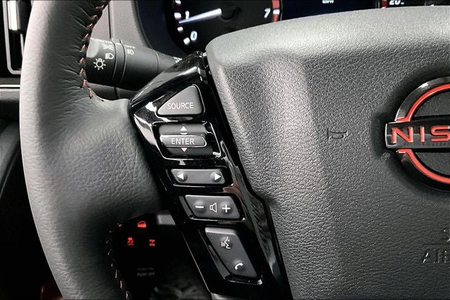 2025 Nissan Frontier PRO-4X 4WD