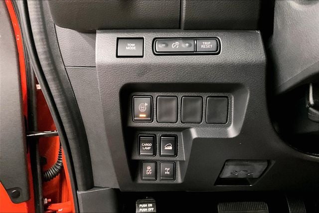 2025 Nissan Frontier PRO-4X 4WD