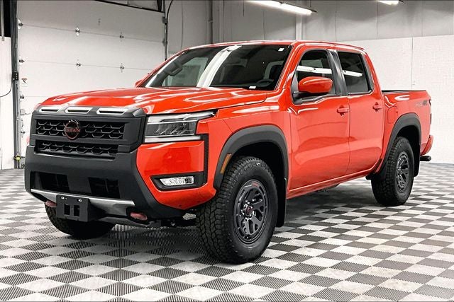 2025 Nissan Frontier PRO-4X 4WD