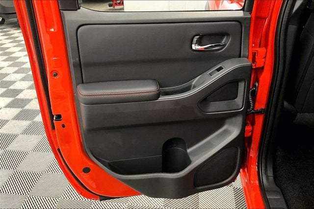 2025 Nissan Frontier PRO-4X 4WD