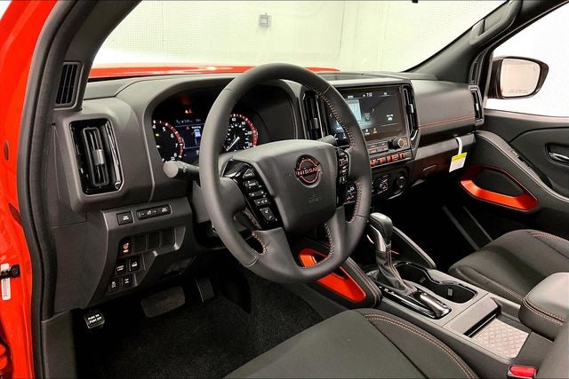 2025 Nissan Frontier PRO-4X 4WD
