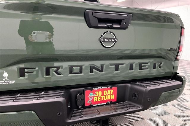 2026 Nissan Frontier SV 4WD - Dark Armor and Convenience Packages