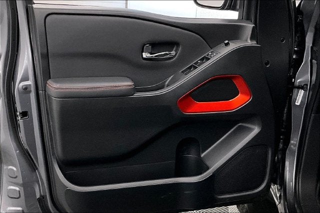 2024 Nissan Frontier PRO-4X 4x4-Adaptive Cruise-Blind Spot Detection