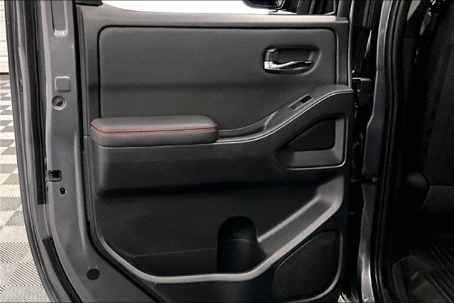 2024 Nissan Frontier PRO-4X 4x4-Adaptive Cruise-Blind Spot Detection