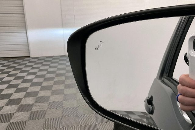 2024 Nissan Frontier PRO-4X 4x4-Adaptive Cruise-Blind Spot Detection