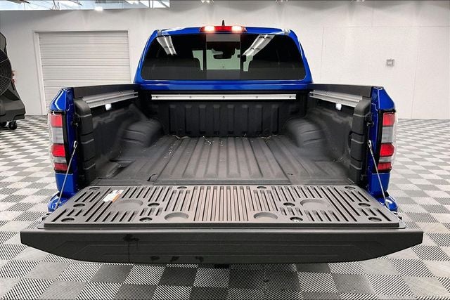 2026 Nissan Frontier PRO-4X 4WD - Premium, Convenience, Black Accent Pkgs