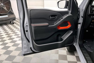 2026 Nissan Frontier PRO-4X w/R Package 4WD - Convenience and Tow Pkgs