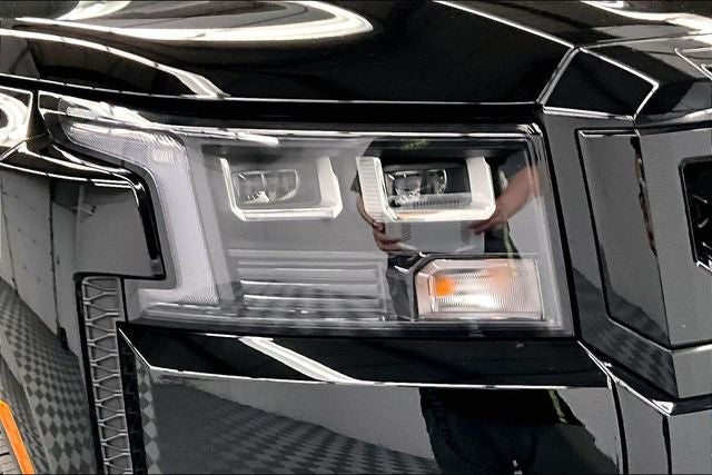 2026 Nissan Frontier SV 4WD - Dark Armor, All Weather and Tow Pkgs