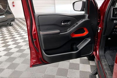 2025 Nissan Frontier PRO-4X 4x4 - Adaptive Cruise - Blind Spot Detection