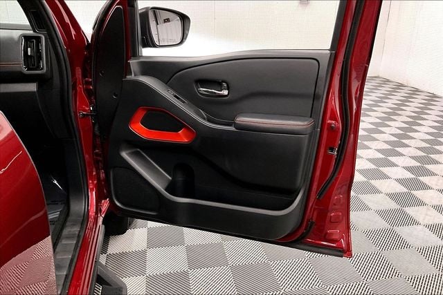 2025 Nissan Frontier PRO-4X 4x4 - Adaptive Cruise - Blind Spot Detection