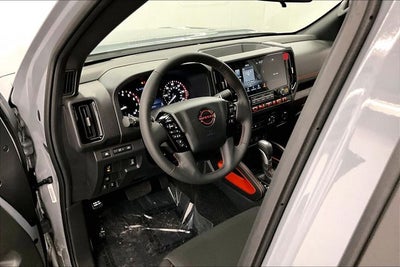 2026 Nissan Frontier PRO-4X 4WD - Convenience and Tow Packages