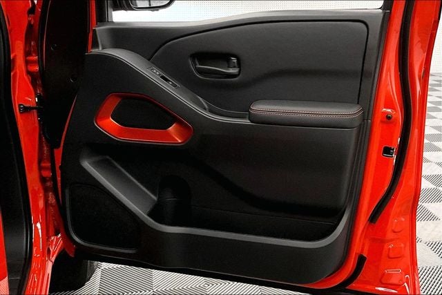 2026 Nissan Frontier PRO-4X 4WD - Convenience and Tow Packages