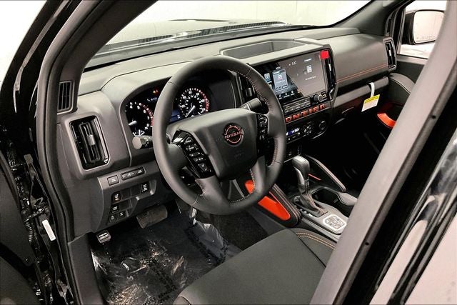 2026 Nissan Frontier PRO-4X 4WD - Convenience Package