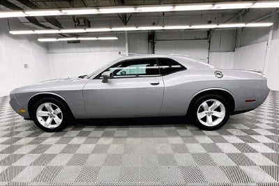 2013 Dodge Challenger R/T Hemi - Bluetooth - 18'' Wheels