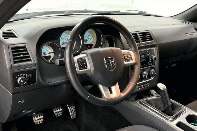 2013 Dodge Challenger R/T Hemi - Bluetooth - 18'' Wheels