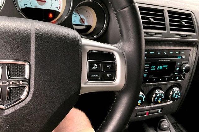 2013 Dodge Challenger R/T Hemi - Bluetooth - 18'' Wheels