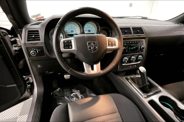 2013 Dodge Challenger R/T Hemi - Bluetooth - 18'' Wheels