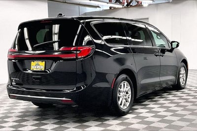 2024 Chrysler Pacifica Touring L Adaptive Cruise - Htd Seats - Remote Start