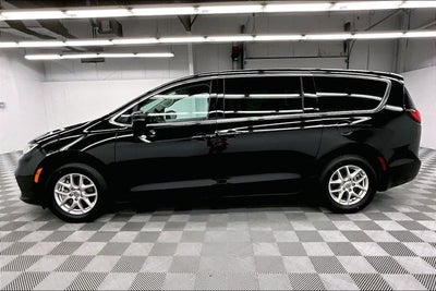 2024 Chrysler Pacifica Touring L Adaptive Cruise - Htd Seats - Remote Start