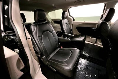 2024 Chrysler Pacifica Touring L Adaptive Cruise - Htd Seats - Remote Start