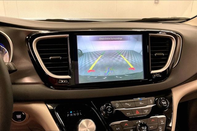 2024 Chrysler Pacifica Touring L Adaptive Cruise - Htd Seats - Remote Start