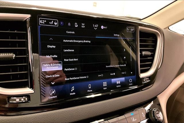 2024 Chrysler Pacifica Touring L Adaptive Cruise - Htd Seats - Remote Start