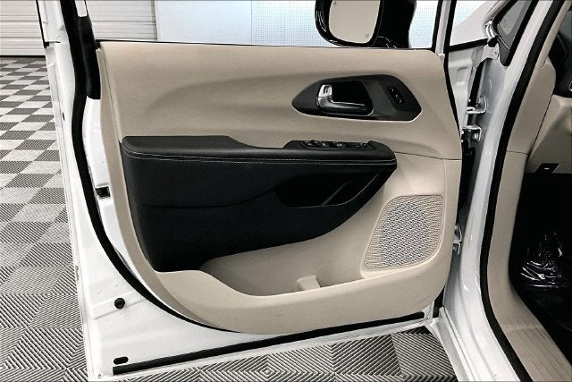 2024 Chrysler Pacifica Touring L Adaptive Cruise-Htd Seats-Remote Start