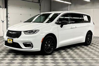2024 Chrysler Pacifica Touring L Adaptive Cruise - Htd Seats - Remote Start