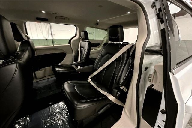 2024 Chrysler Pacifica Touring L Adaptive Cruise - Htd Seats - Remote Start