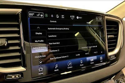2024 Chrysler Pacifica Touring L Adaptive Cruise - Htd Seats - Remote Start