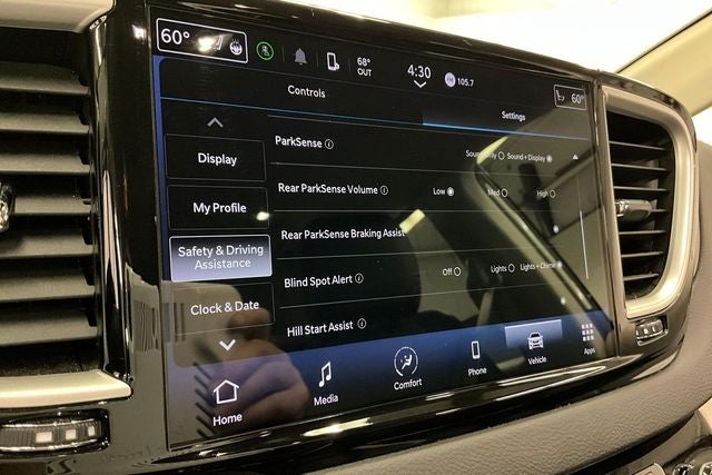 2024 Chrysler Pacifica Touring L Adaptive Cruise - Htd Seats - Remote Start