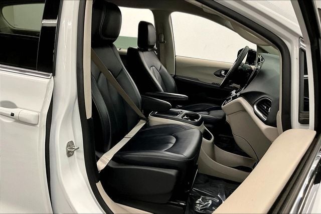 2024 Chrysler Pacifica Touring L Adaptive Cruise - Htd Seats - Remote Start