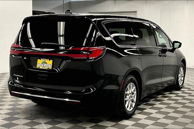 2024 Chrysler Pacifica Touring L Adaptive Cruise - Blind Spot Detection